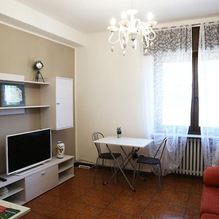 Appartamento Delle Rose Sesto Calende Exterior photo