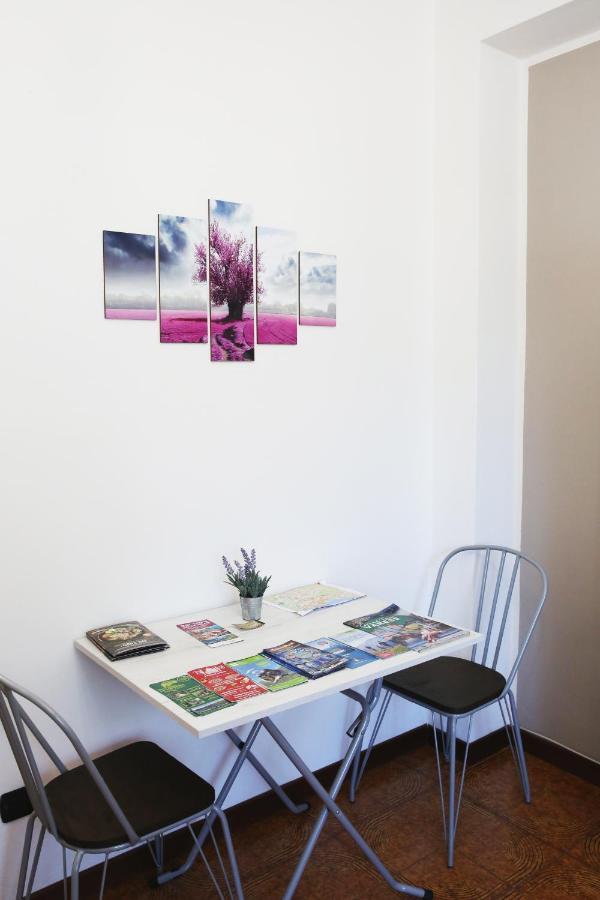 Appartamento Delle Rose Sesto Calende Exterior photo